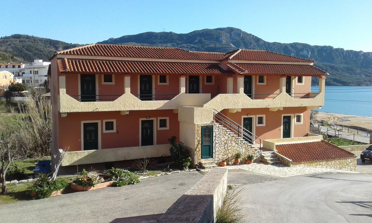 Dixtia Apartments Agios Georgios Pagon Buitenkant foto
